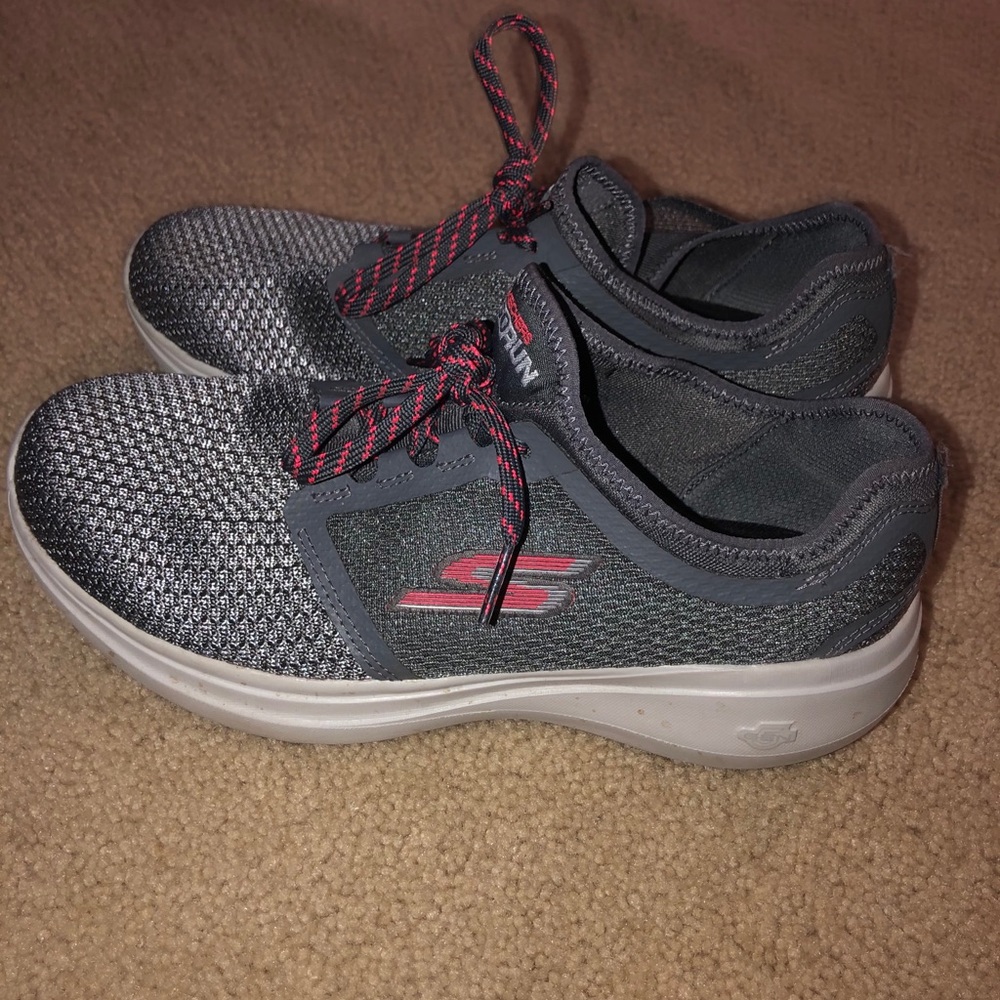 🍃Skechers Go Run sneakers 🍃